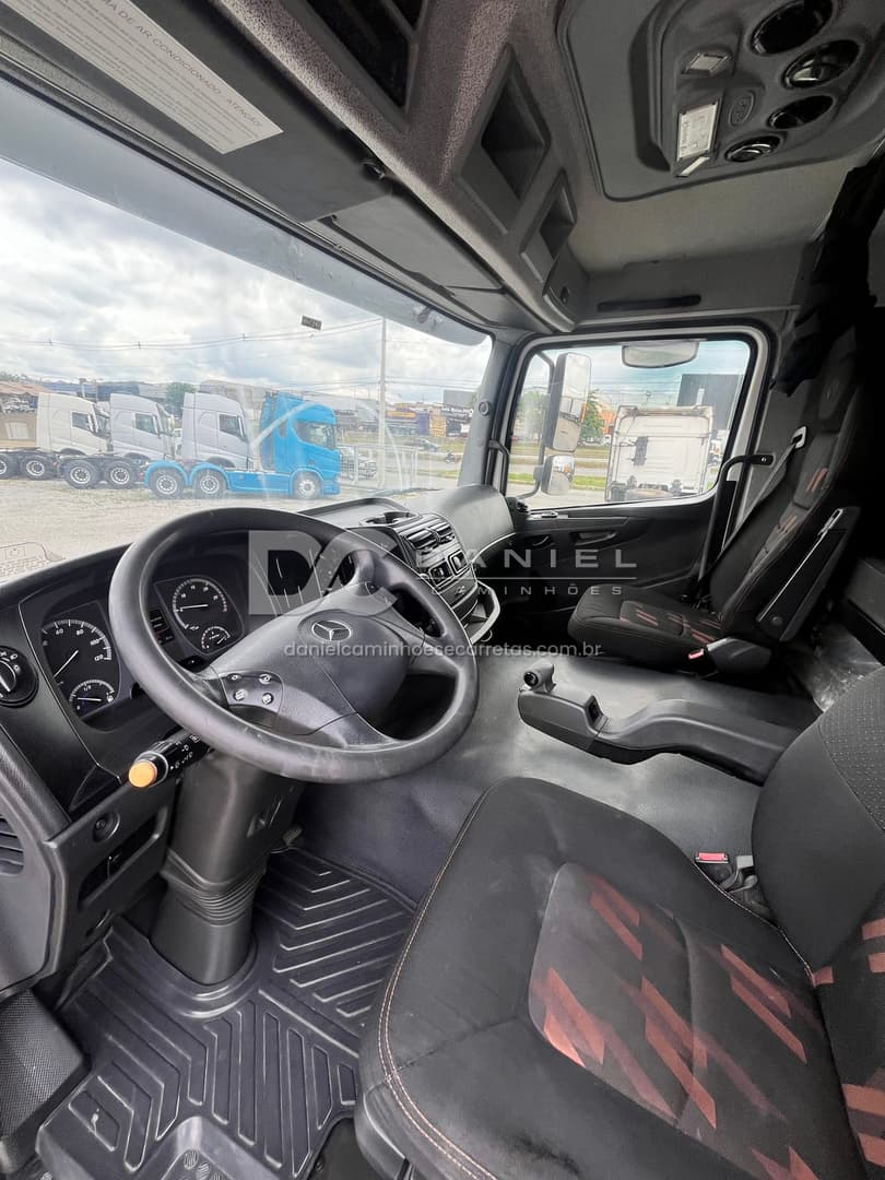 Mercedes Benz Axor 2544 6x2 Teto Baixo 2018, foto 11